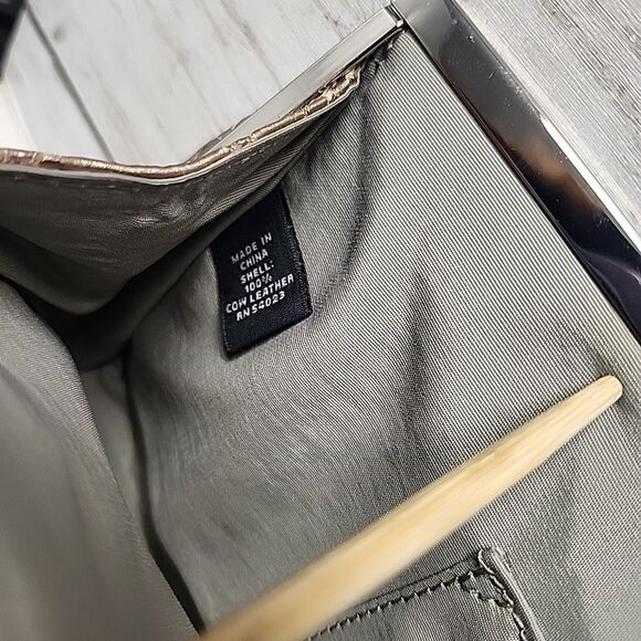 Retro Banana Republic Brown/Gold 100% Cow Leather Clutch Purse Bag - Picture 5 of 9